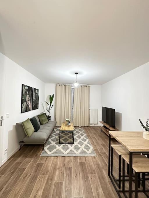 Cosy House A 6 Min Du Rer A Et Psa Apartamento Carrières-sous-Poissy Exterior foto